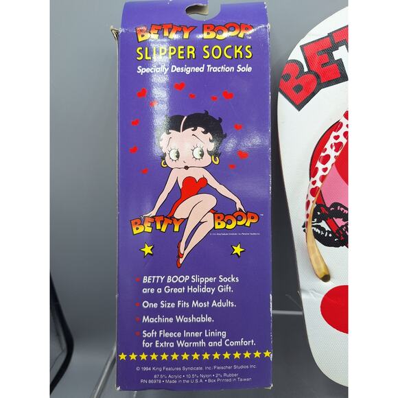 Betty Boop L 9-10 Flip Flops Sandals And Slipper Socks. New - Picture 4 of 6